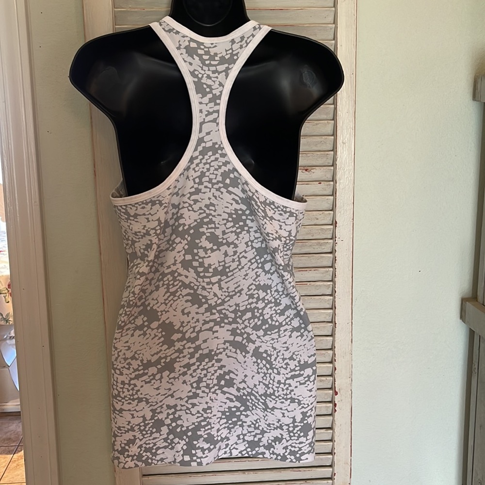 Nike Tee dri-fit size M - Picture 3 of 4